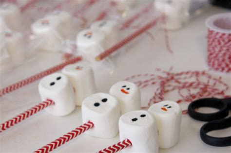 Easy Marshmallow Snowman For Hot Chocolate Spoonful Of Joy