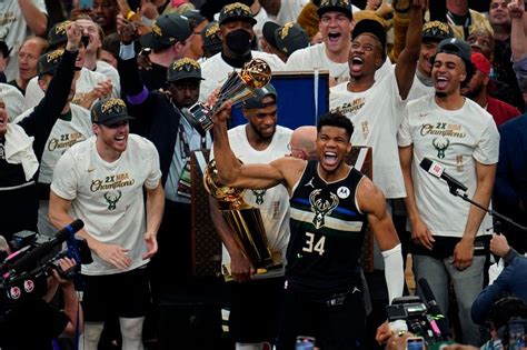 Antetokounmpo Brothers Giannis And Thanasis Join Kostas As They Become The 2021 Nba Champions