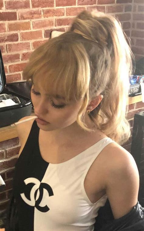 Lily Rose Depp Slight Nipple Pokie Through Her Bathingsuit Babe Stare