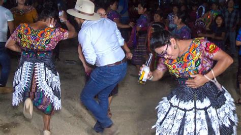 Dijo Que No Sabe Bailar Y Mira Ya No Deja De Bailar Youtube