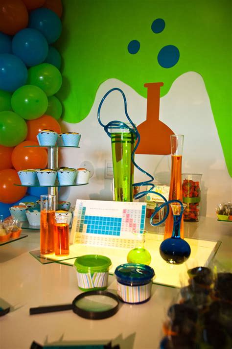 Decoración de Fiesta Infantil con Tema de Laboratorio de Química y