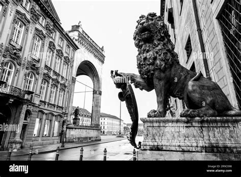 Munich Germany DEC 25 2021 Odeonsplatz Where Significant