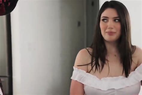 Perra Latina Follada Por Su Esposo E Hijastro