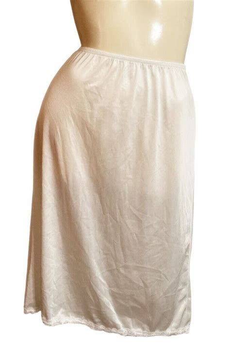 Vintage Vassarette White Half Slip Size Large Gem