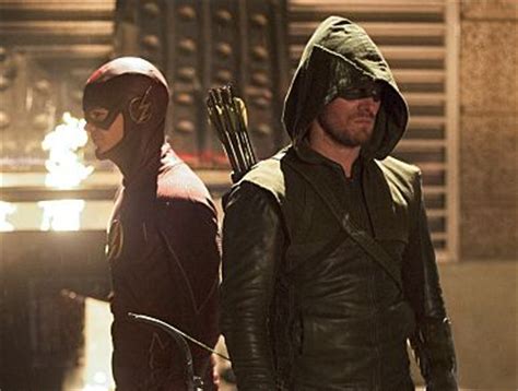 Promo Images From The Flash Vs Arrow Crossover Episode Debut Comic