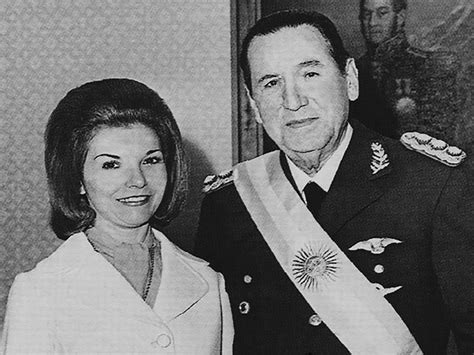 Los Días De Isabel Perón Presa Intento De Suicidio Control De Massera Y Un Pacto Con Alfonsín