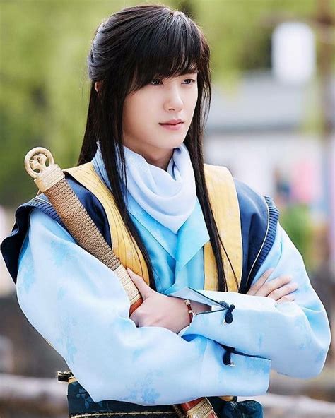 Pin By Paula Vieira Luiz On Movies Dramas Park Hyung Sik Hwarang