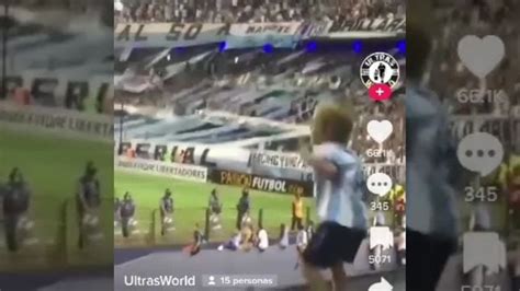 Niño hincha de Racing se vuelve viral al emocionarse al escuchar el