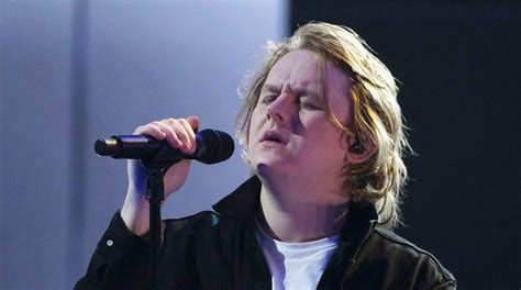 Lewis Capaldi Performs Taylor Swift S Love Story At Big Weekend Festival