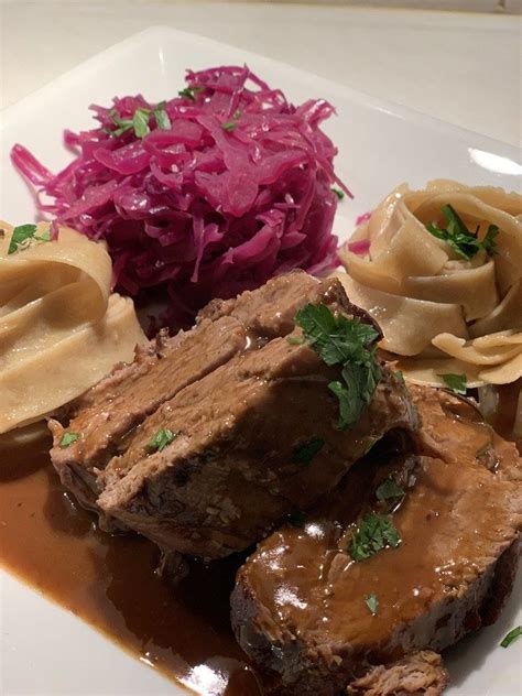 Burgunderbraten Niedertemperaturgegart Mit Tortellinisalat Rezepte