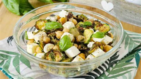 Salade De Pois Chiches Aux Courgettes Et La Feta Un Menu L Ger Et