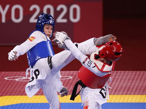 Olympics-Taekwondo: Teenagers cause upsets, Thai queen nabs gold - Egyptian Gazette