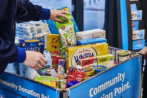 Food Banks In London Struggle To Keep Up With Rising Demand