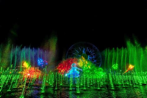 World Of Color One Review Disneys Newest Must See Show