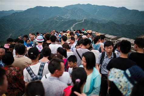 Les 7 Chiffres Marquants Du Recensement De La Population En Chine Business Am