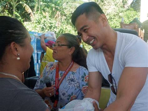 Taal Relief Celebrities Na Nagbigay Tulong Sa Mga Apektado Ng Taal