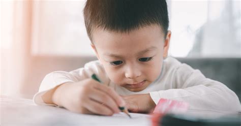 孩子上小學後，學霸的差距是這樣拉開的，一二年級就開始了！