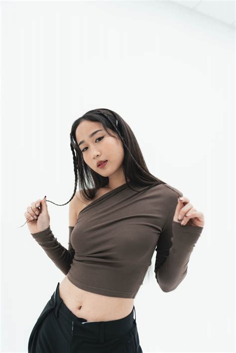 Velletri Longsleeve Top - Brown | Baesic Addict