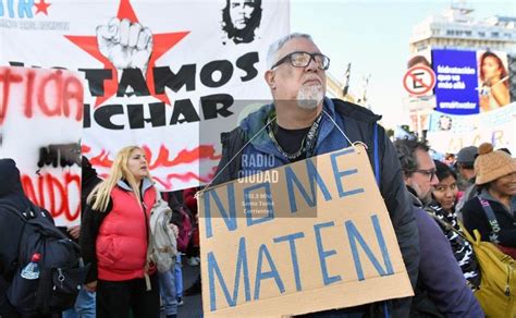 Marcha en repudio a la muerte de Facundo Molares hay tensión en el