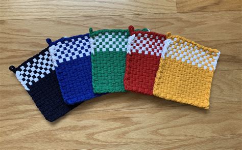 Pin By Janeellen On Potholders Potholder Patterns Potholder Loom