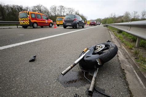 Aude Un jeune motard se tue près de Limoux dans un violent accident de