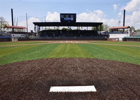 Kenosha Kingfish Gm Excited To Introduce New Turf Field Scoreboard To