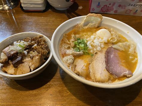 おれ On Twitter おれの昼飯 はりけんラーメン本店 鶏そば塩 特製トッピング ワンタン チャーシュー丼 スープがミルキーでうま