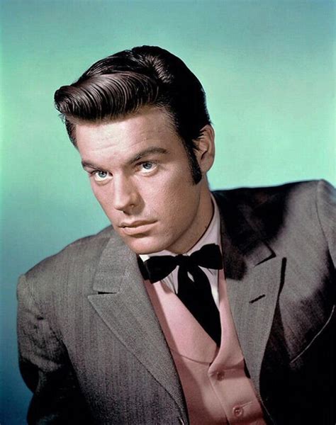 25 Portrait Photos Of A Very Young And Handsome Robert Wagner In The 1950s ~ Vintage Everyday