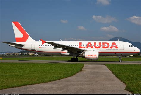 OE LOO LaudaMotion Airbus A320 214 Photo By Mathias Henig ID 1254556