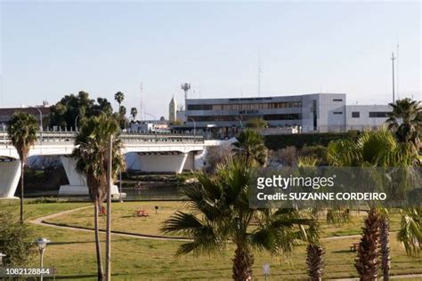 Laredo Bridge Photos and Premium High Res Pictures - Getty Images