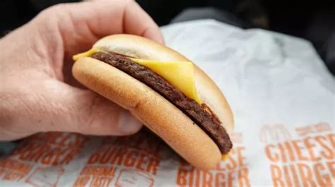 Mcdonalds Fan Shares Cheeseburger Hack That Makes His Meal Out Of