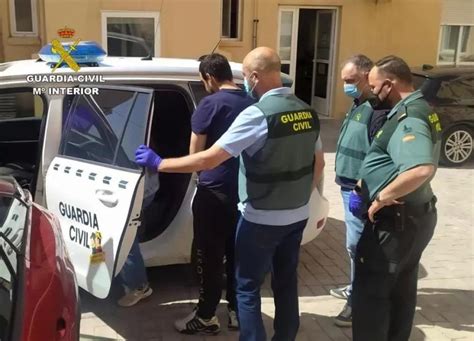 La Guardia Civil desmantela un punto de drogas en Cehegín y detiene a