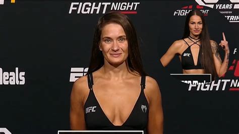 Karolina Kowalkiewicz i jej rywalka błyszczały na ważeniu przed galą