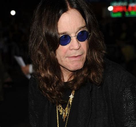 Ozzy Osbourne Intr O Ipostaza Mai Putin Obisnuita Cum Arata Artistul