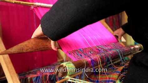 Carpet and shawl weaving on a Bhutanese loom - YouTube