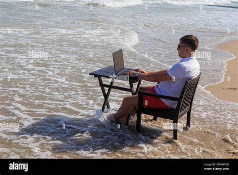 Working From The Beach Embracing Productivity And Well Being Paraiso