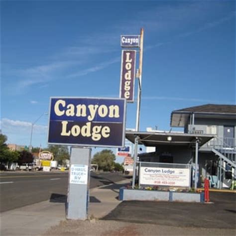 Canyon Lodge - 17 Photos & 32 Reviews - Hotels - 114 E Chino Ave ...