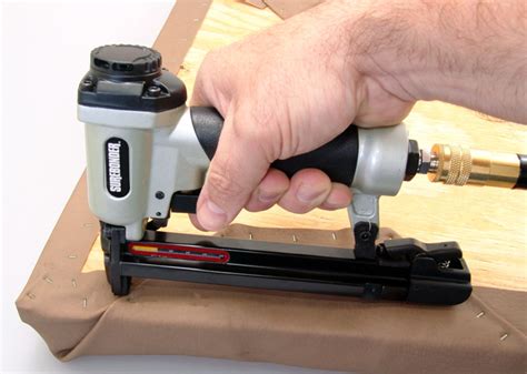 New Pneumatic Staple Gun Upholstery Stapling Tool Air Stapler