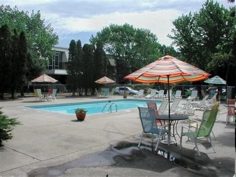 Burnsville Parkway Apartments - Burnsville, MN | Apartments.com