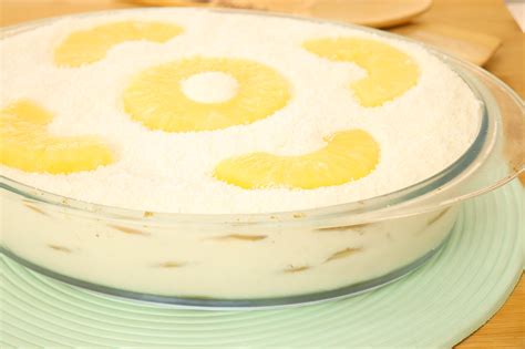 Doce de Bolacha Leite Condensado e Ananás Momentos Doces e Salgados