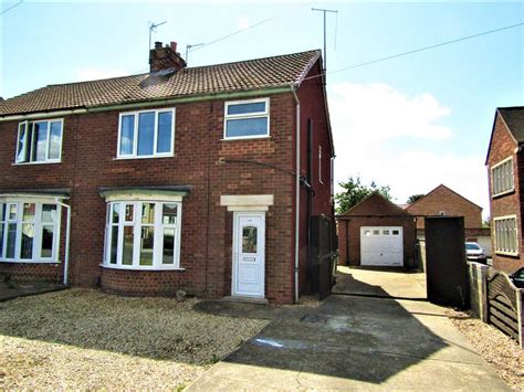 3 Bed Semi Detached House For Sale In Burringham Road Scunthorpe Dn17