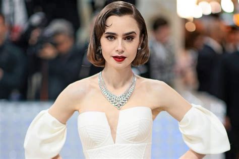 Lily Collins Met Gala Gown By Vera Wang Says Karl