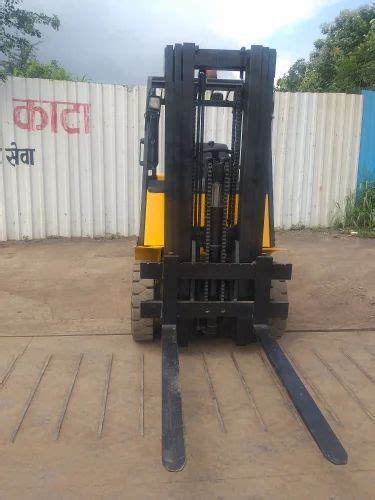 Used Refurbished Diesel Forklift Godrej 3ton For Lifting Pallet