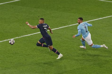 Kylian Mbappe admires the speed of Manchester City's Kyle Walker | Sportslens.com