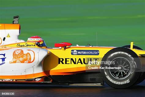 Renault R29 Formula Photos And Premium High Res Pictures Getty Images