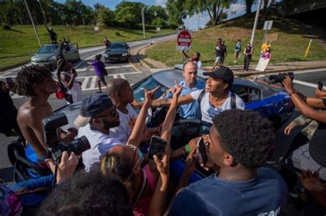 Caos En Atlanta Por Muerte De Afroamericano A Manos De La Policía