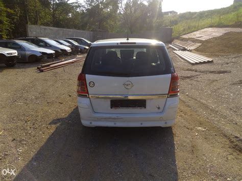 OPEL Zafira B 1 9 CDTI 88 Kw 2007 Dijelovi Djelovi Automobili U