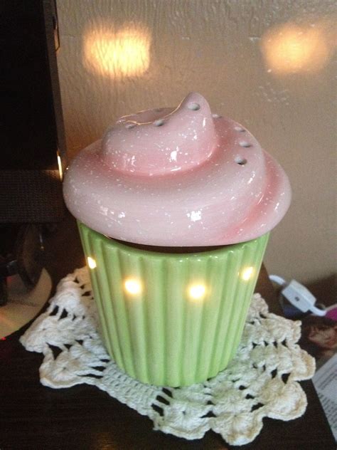 Scentsy Cupcake Warmer Perfect