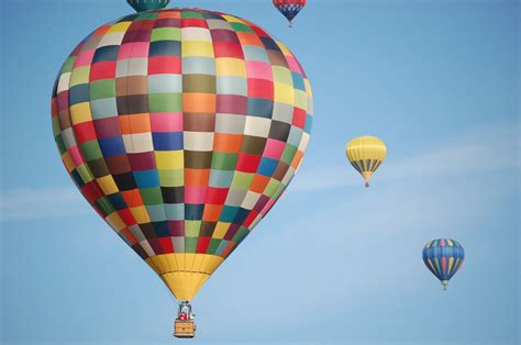 ride a hot air balloon | Hot air balloon, Balloon rides, Hot air balloon rides