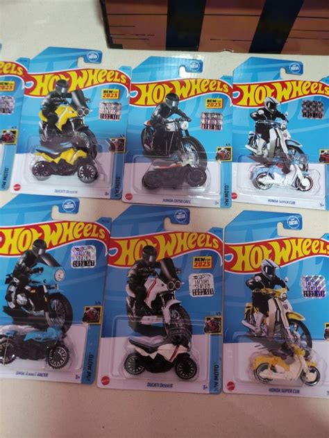 Hotwheels Lots Hobbies And Toys Toys And Games On Carousell